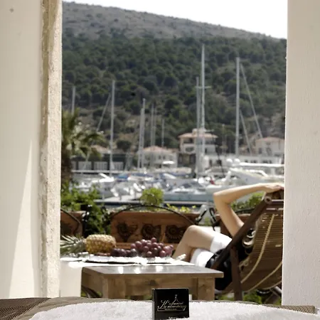 Hotell Kanuni Kervansaray Historical Çeşme