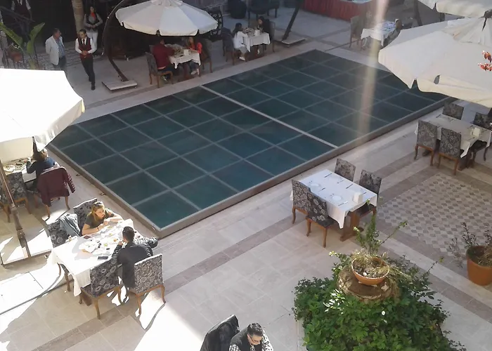 Hotel Kanuni Kervansaray Historical