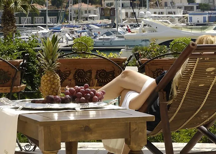 Kanuni Kervansaray Historical Çeşme