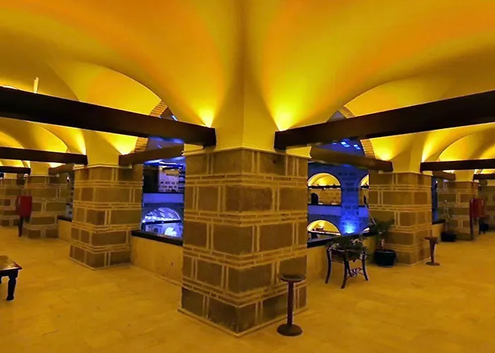 Hotel Kanuni Kervansaray Historical Çeşme