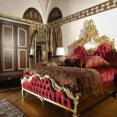 Kanuni Kervansaray Historical 호텔 Çeşme