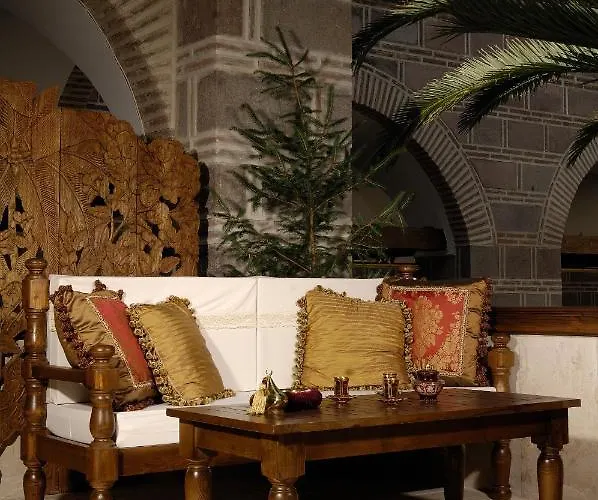 Kanuni Kervansaray Historical Çeşme