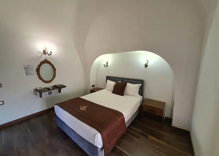 Kanuni Kervansaray Historical Hotell Çeşme