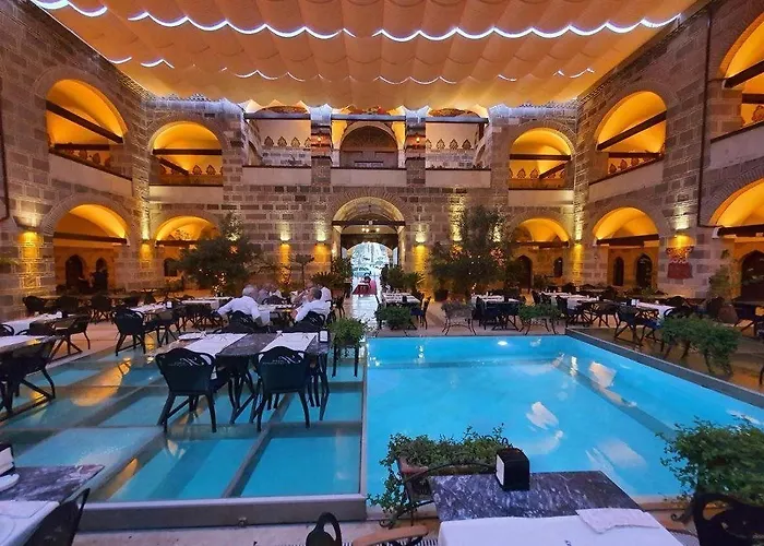 Hotell Kanuni Kervansaray Historical Çeşme